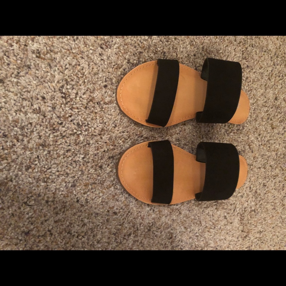 Sandals - Picture 2 of 5